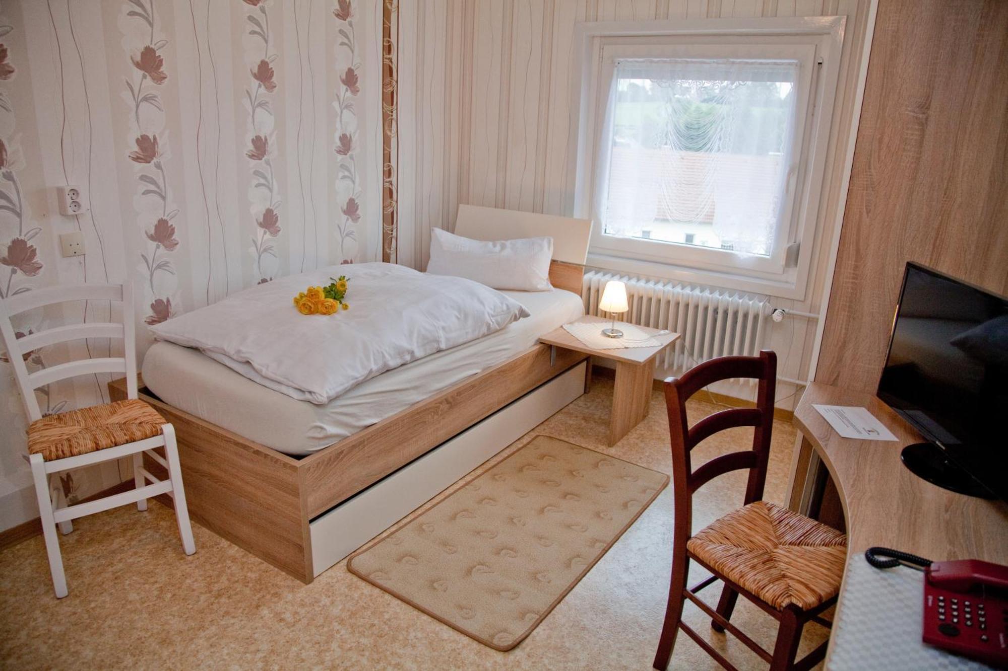 Landgasthof Deutsches Haus Ulmbach Room photo